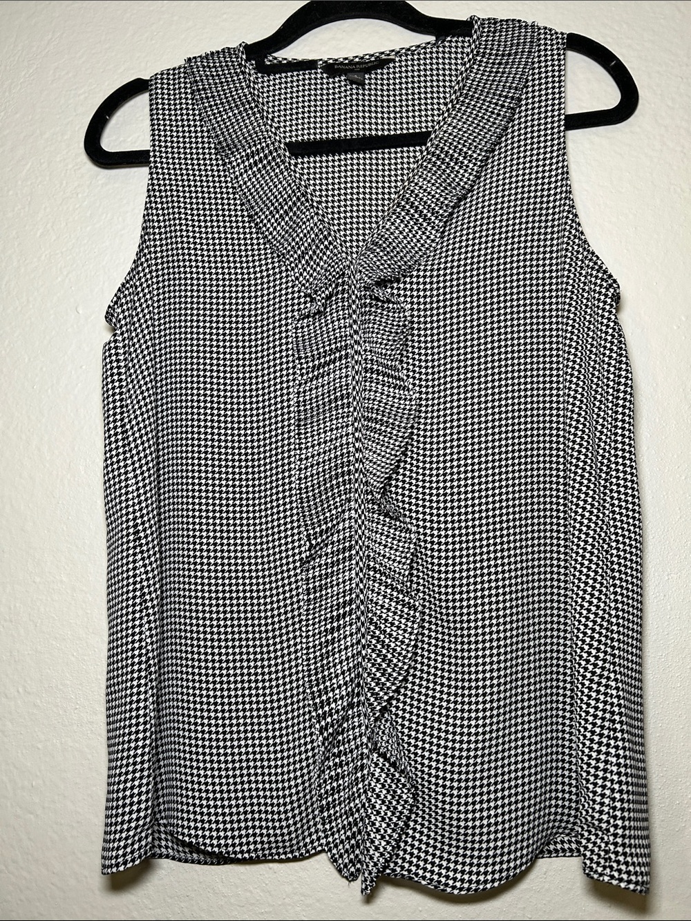 Women's Jacket Subcategory Identification - Picture 4 of 7